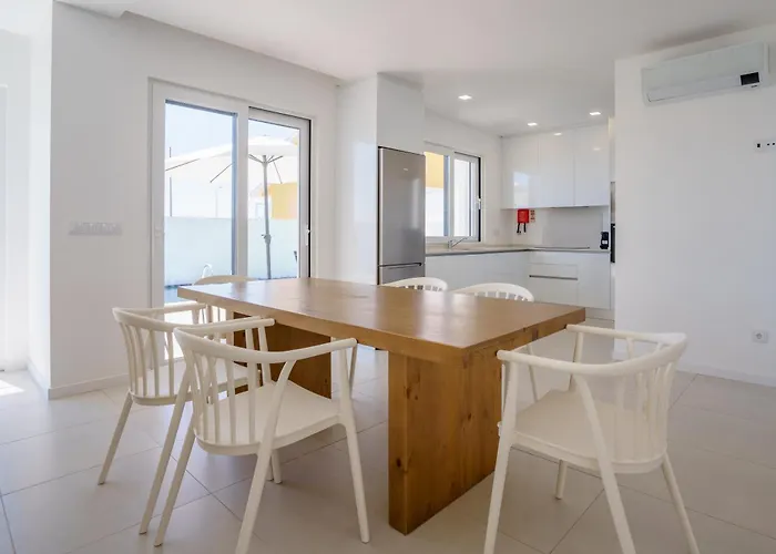 Вилла Aura With Private Pool Capelas (Lisbon)