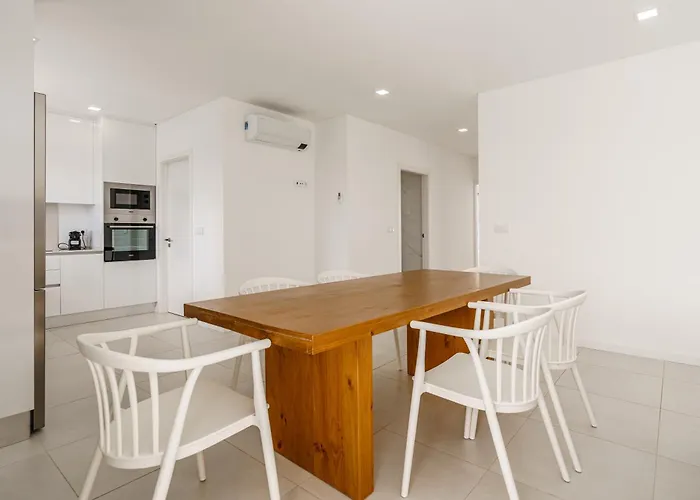 Aura With Private Pool Вилла Capelas (Lisbon)