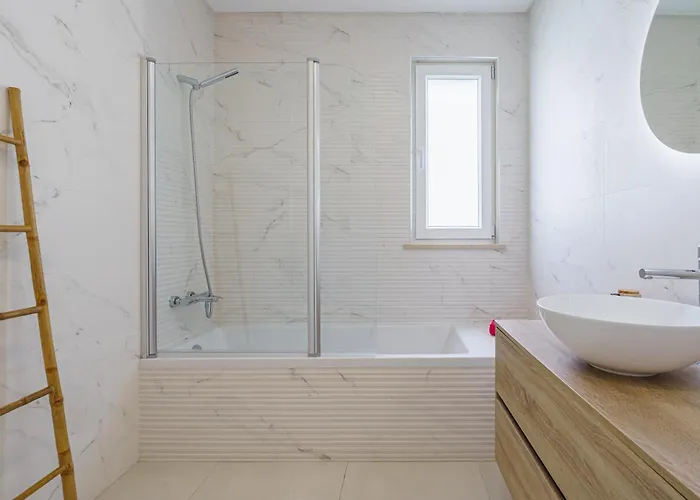 Aura Villa With Private Pool Capelas (Lisbon)