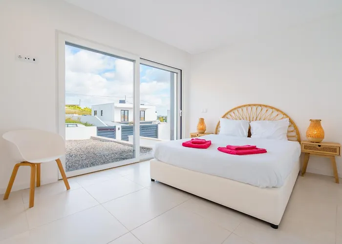 Aura With Private Pool * Capelas (Lisbon)